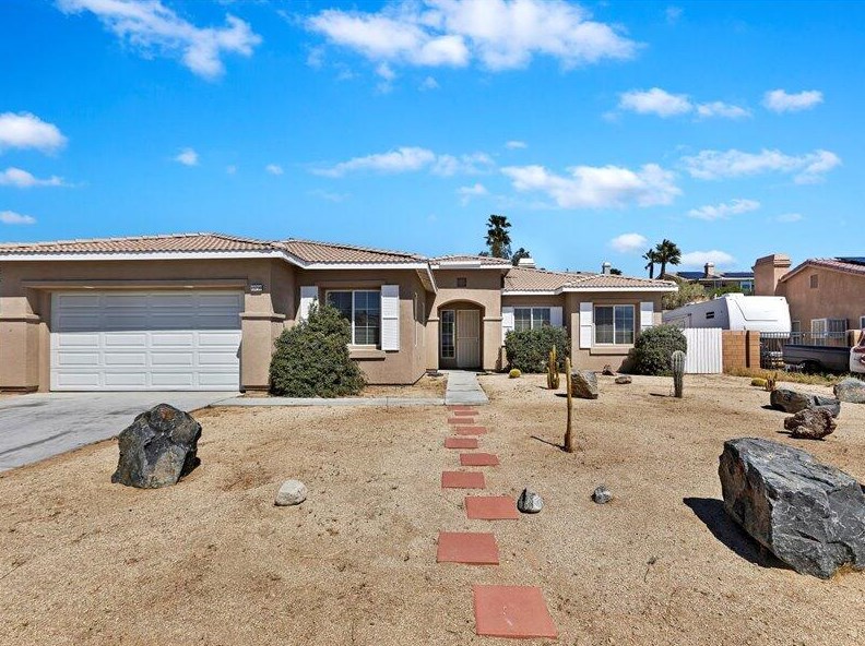 13710 Hacienda Heights Dr, Desert Hot Springs CA  92240-6584 exterior