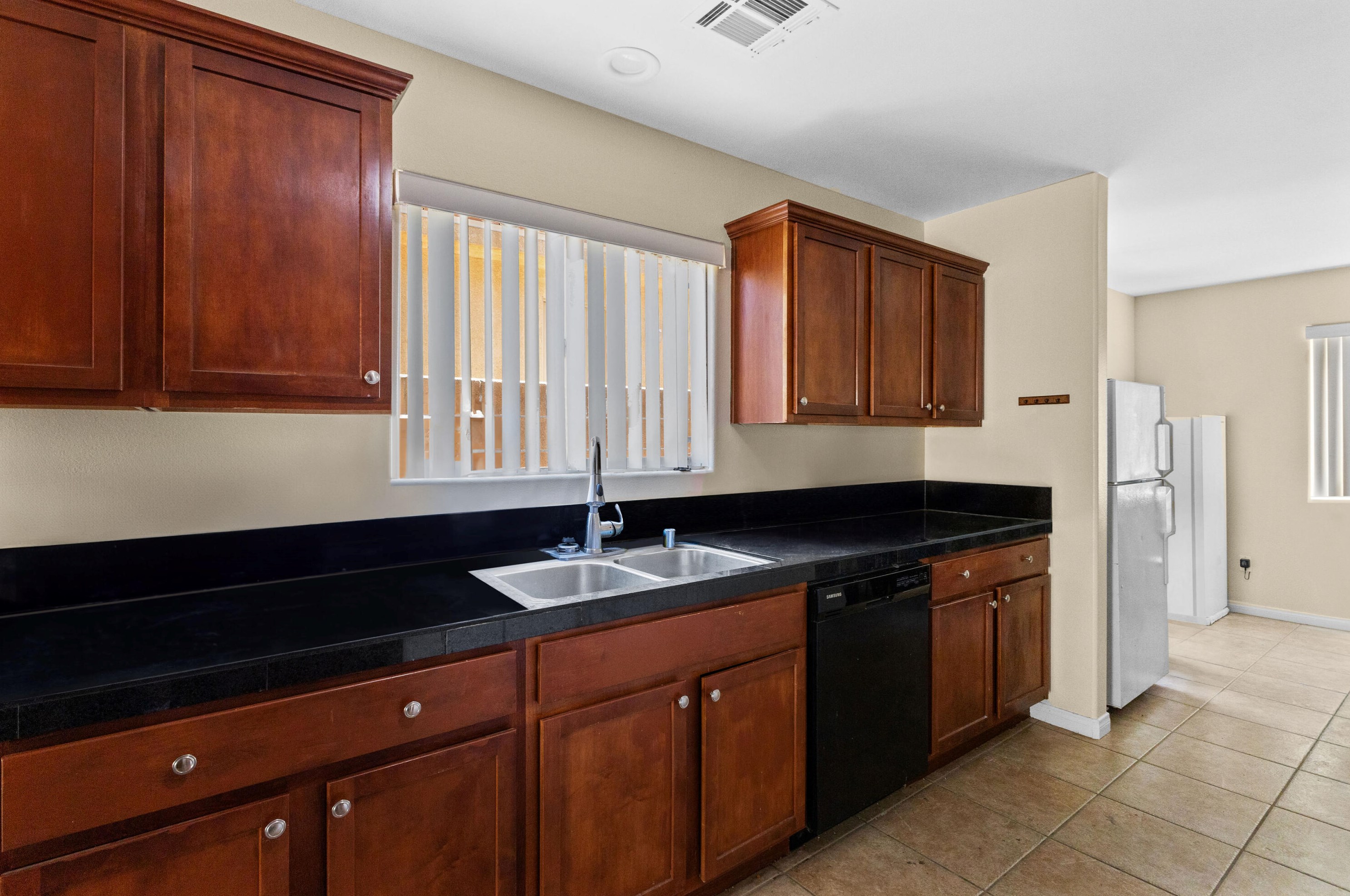 66734 4th St, Desert Hot Springs CA  92240-3205 exterior