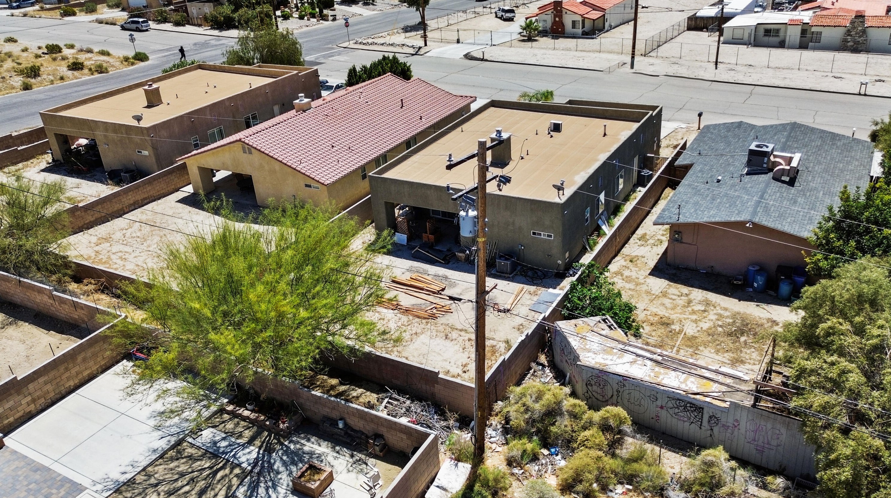 66734 4th St, Desert Hot Springs CA  92240-3205 exterior
