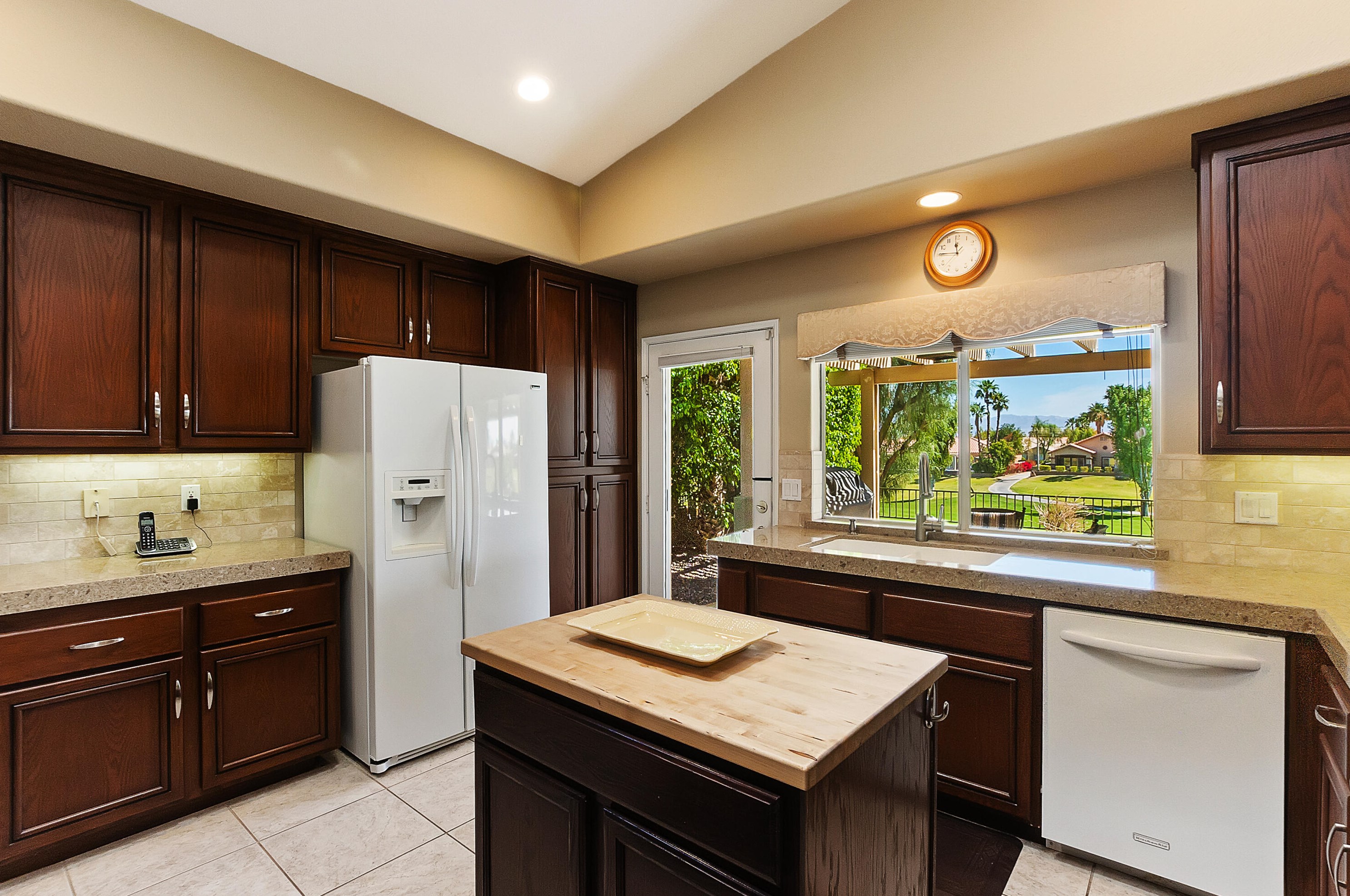 45238 Coeur Dalene Dr, Indio CA  92201-0829 exterior