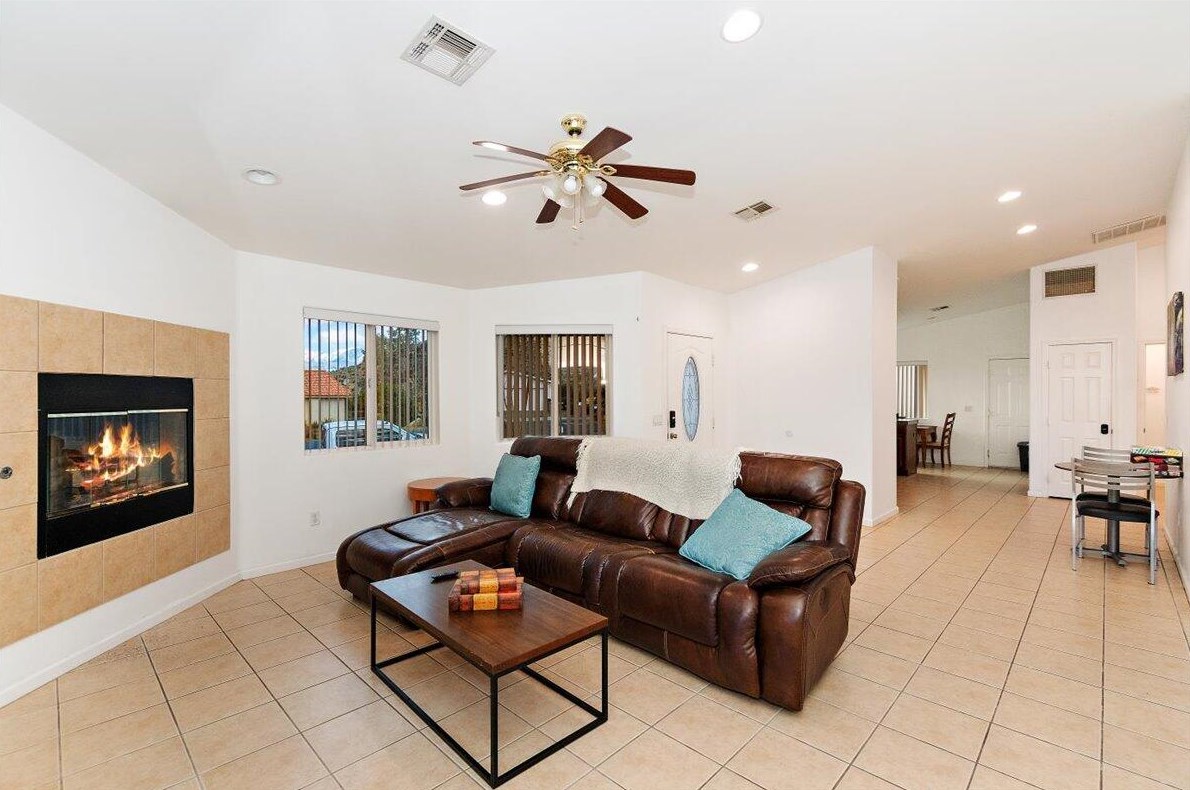 9056 Calle Barranca, Desert Hot Springs CA  92240-1639 exterior