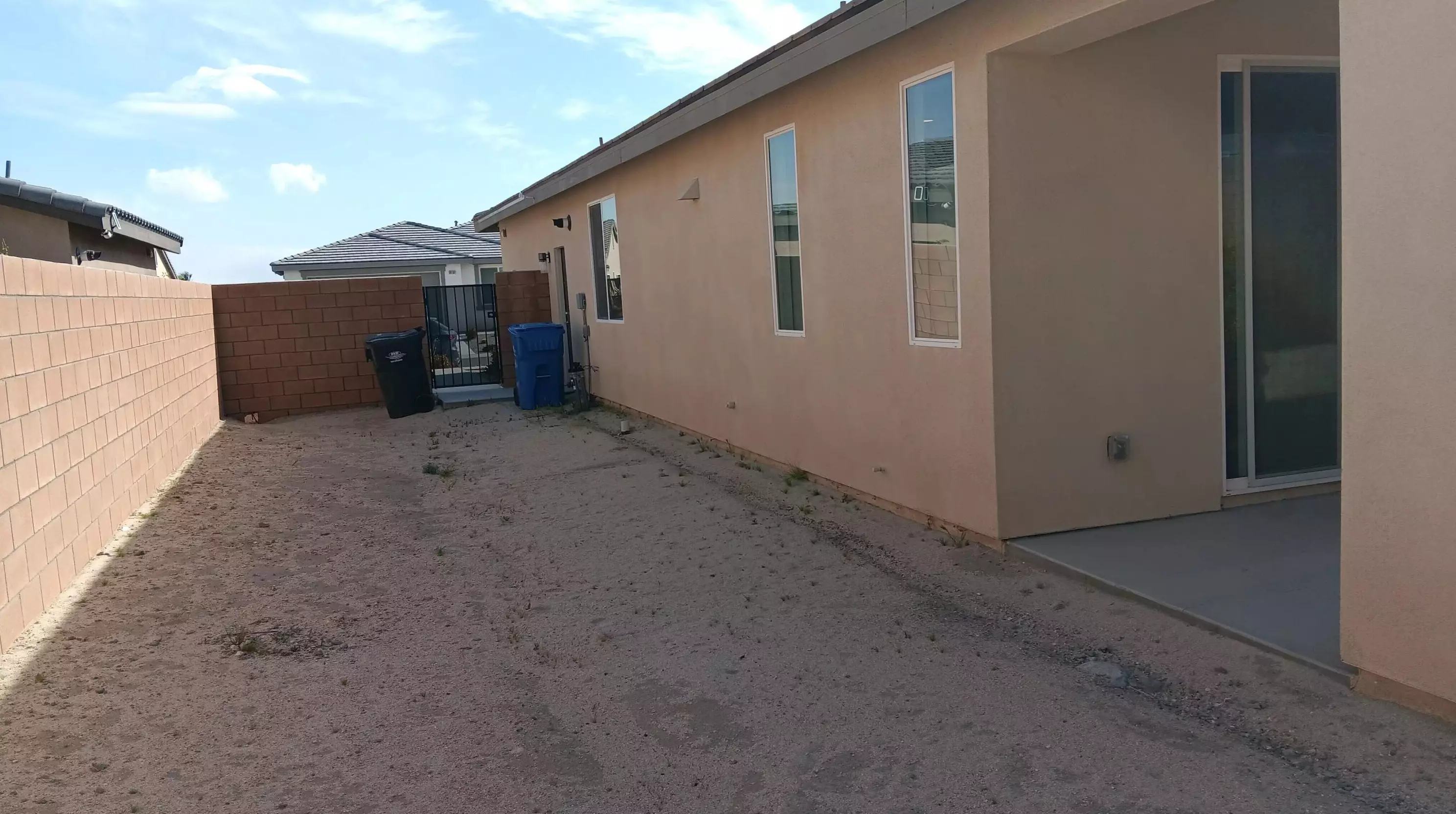 66384 Lantana Ln, Desert Hot Springs CA  92240-8106 exterior