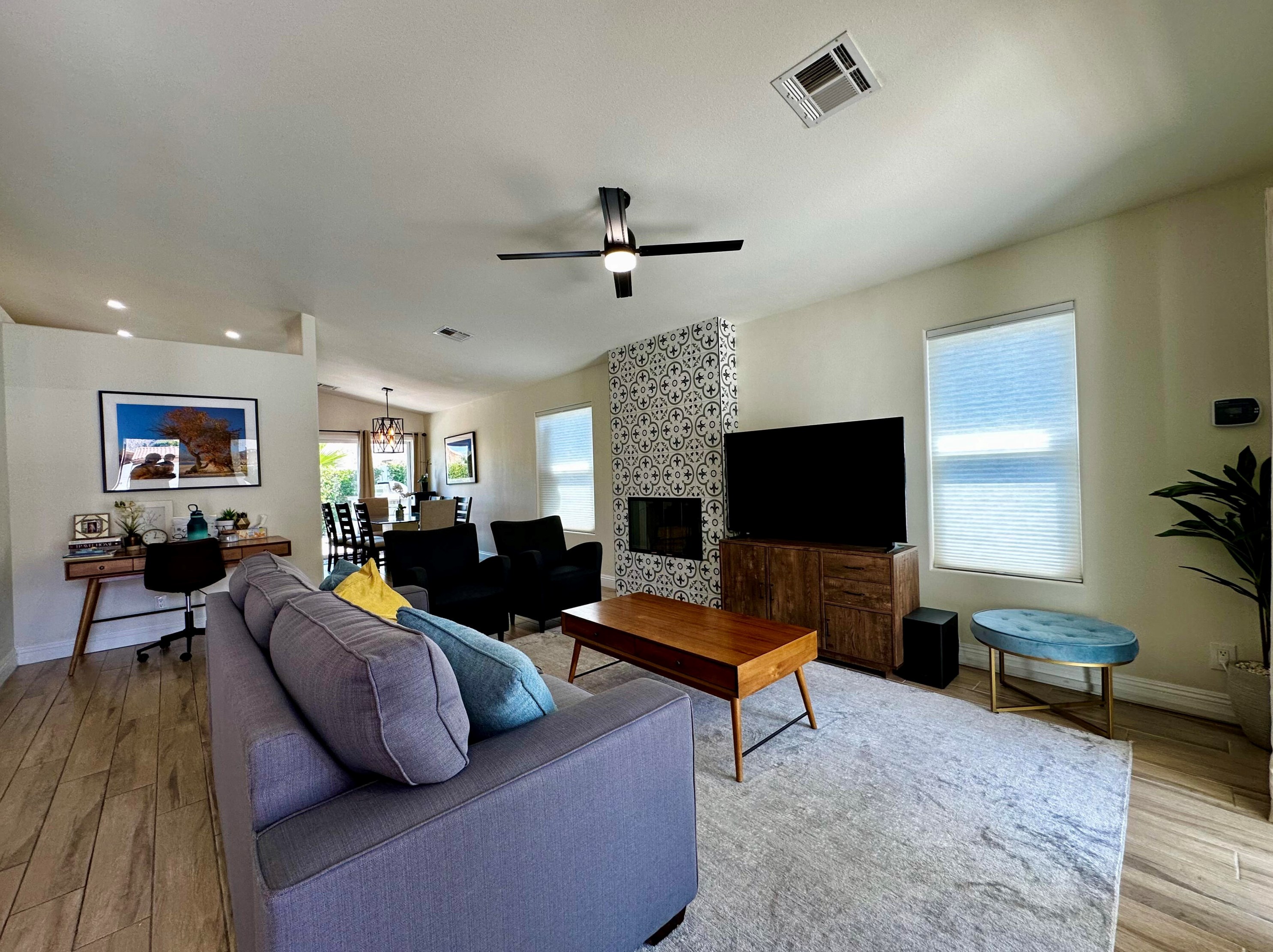 53620 Avenida Alvarado, La Quinta CA  92253-3597 exterior