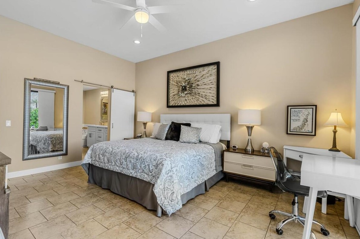 49580 Avenida Vista Bonita, La Quinta CA  92253-2539 exterior