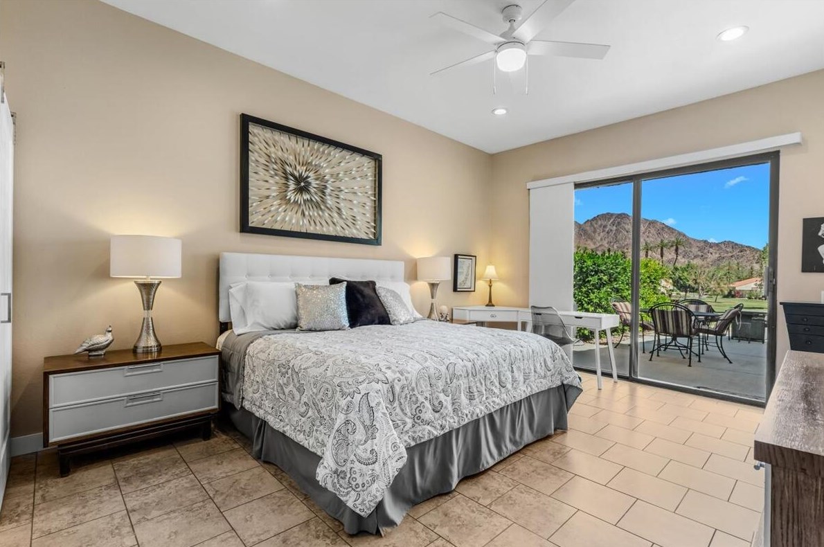 49580 Avenida Vista Bonita, La Quinta CA  92253-2539 exterior