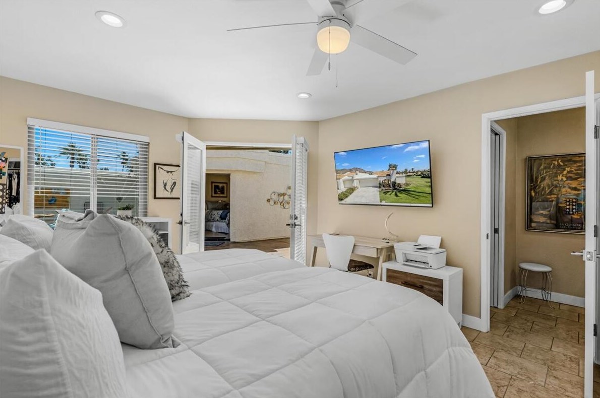 49580 Avenida Vista Bonita, La Quinta CA  92253-2539 exterior
