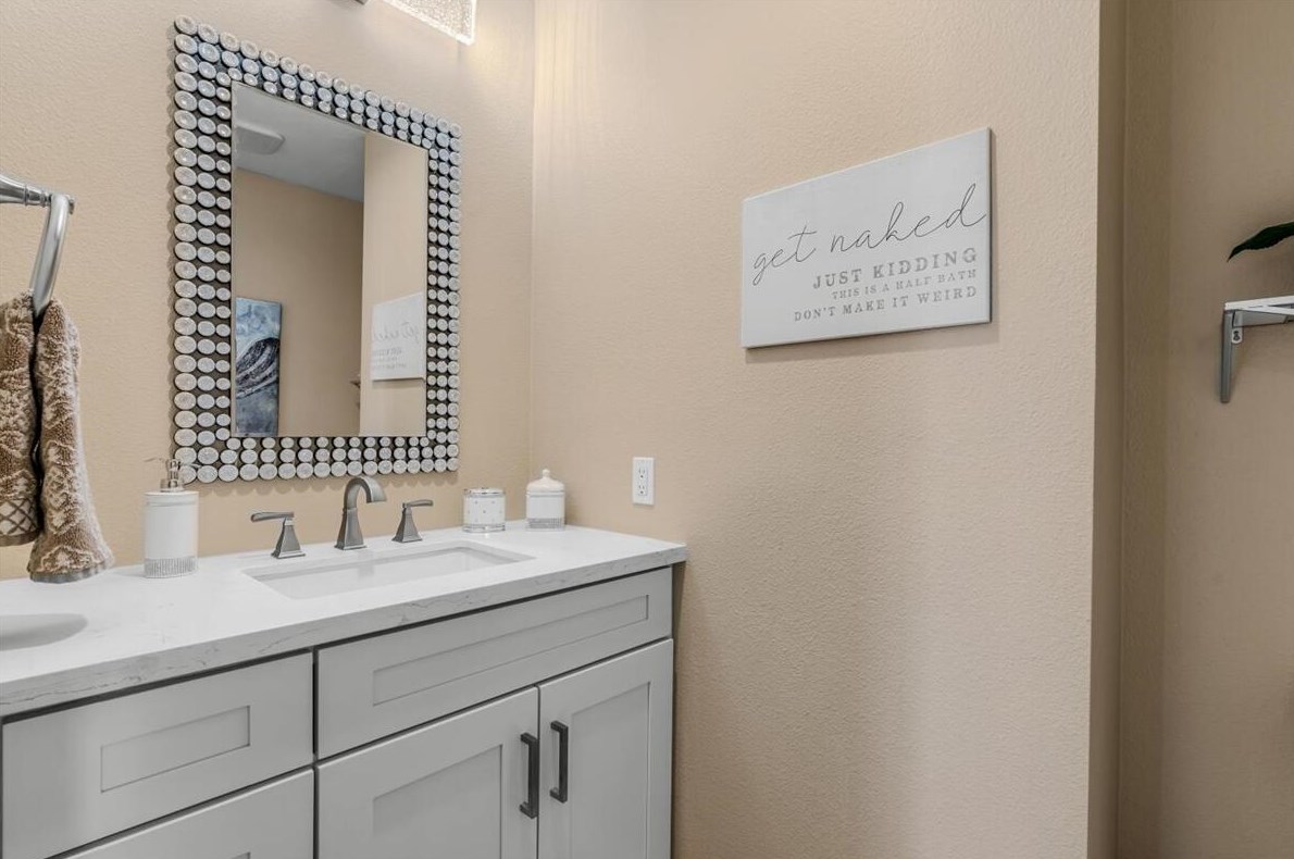 49580 Avenida Vista Bonita, La Quinta CA  92253-2539 exterior