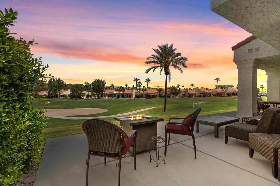 49580 Avenida Vista Bonita, La Quinta CA  92253-2539 exterior
