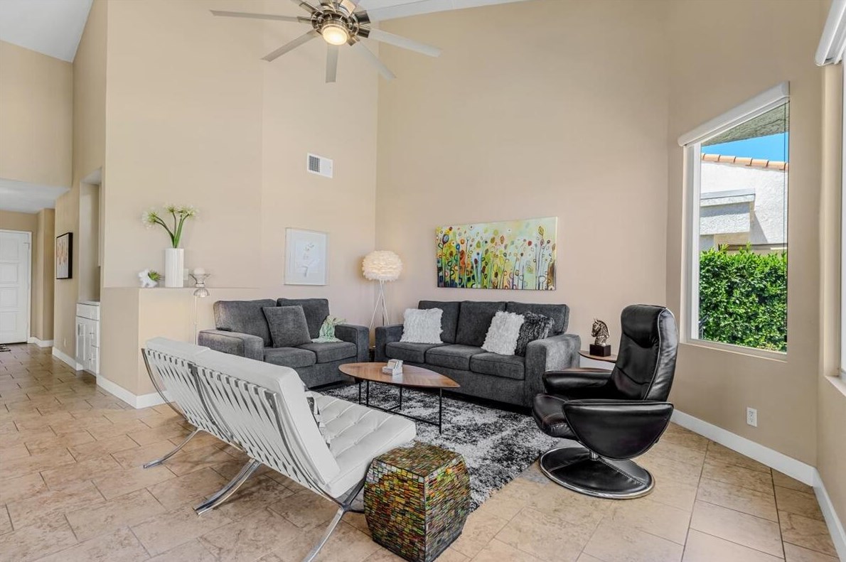 49580 Avenida Vista Bonita, La Quinta CA  92253-2539 exterior