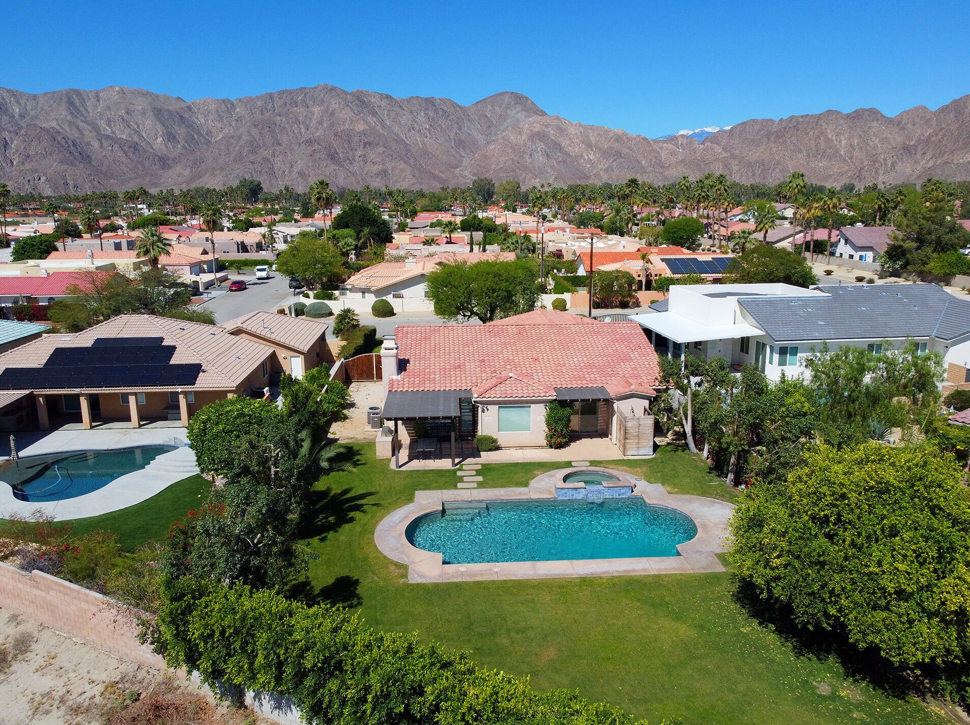 49554 Date Palm Dr, La Quinta CA  exterior