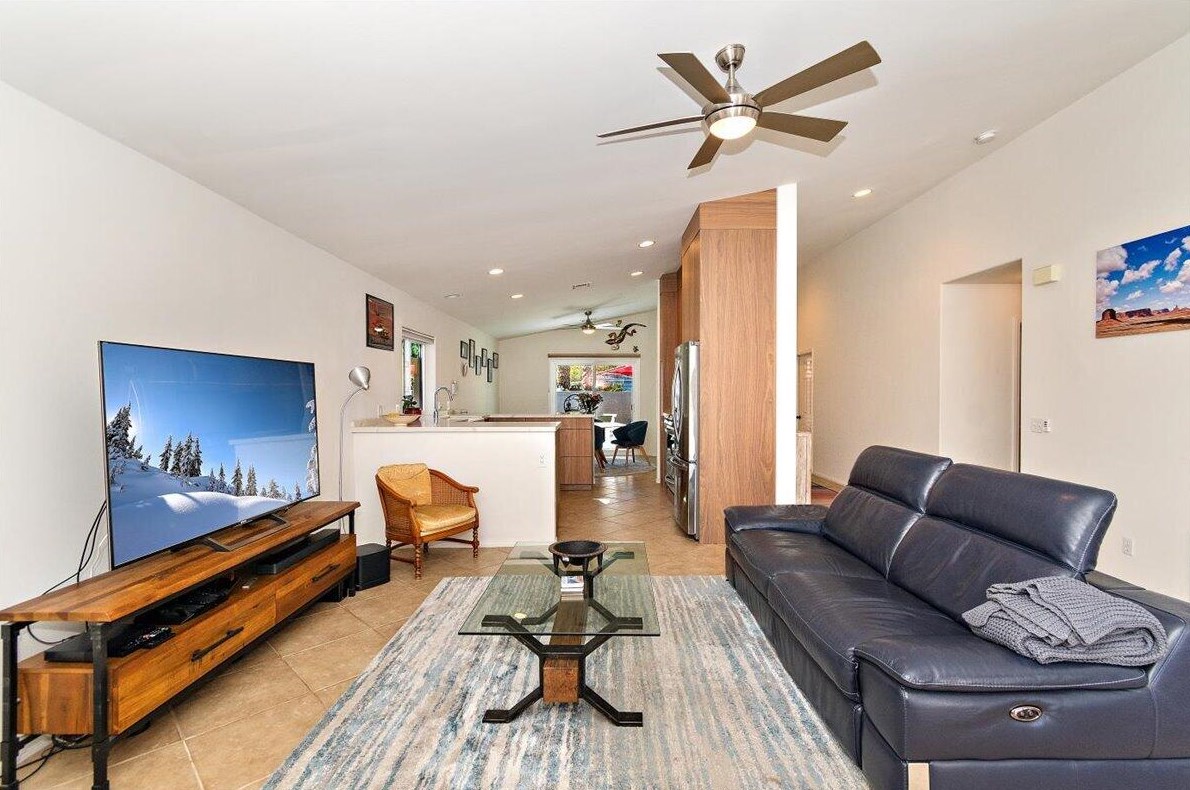 53360 Avenida Juarez, La Quinta CA  92253-3495 exterior