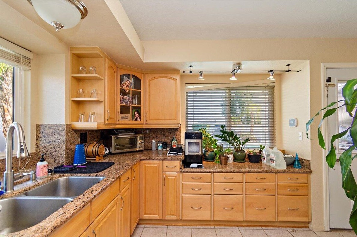 30648 Bloomsbury Ln, Cathedral City CA  92234-2581 exterior