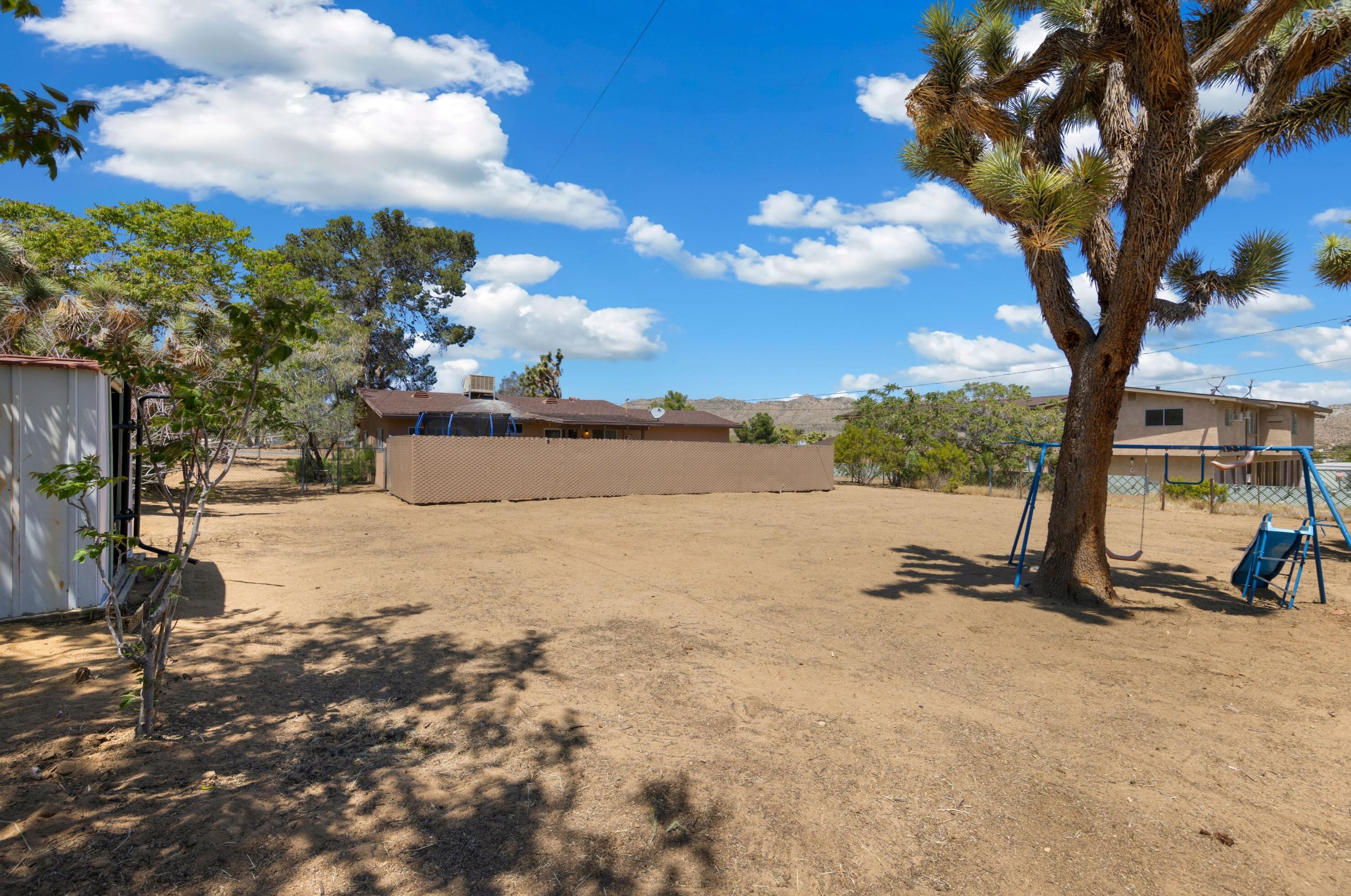 7403 Condalia Ave, Yucca Valley CA 92284-3723 exterior