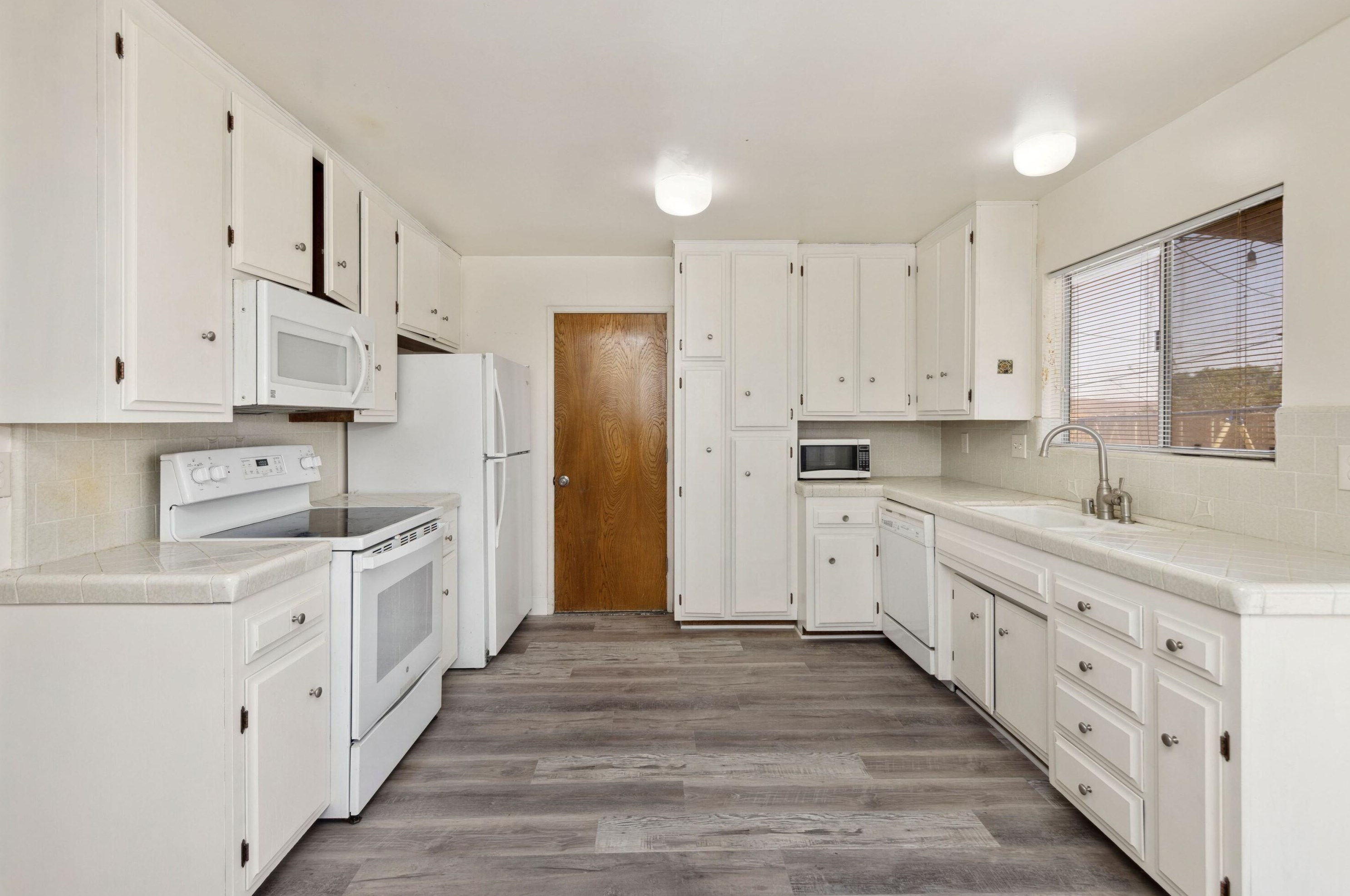 7403 Condalia Ave, Yucca Valley CA 92284-3723 exterior