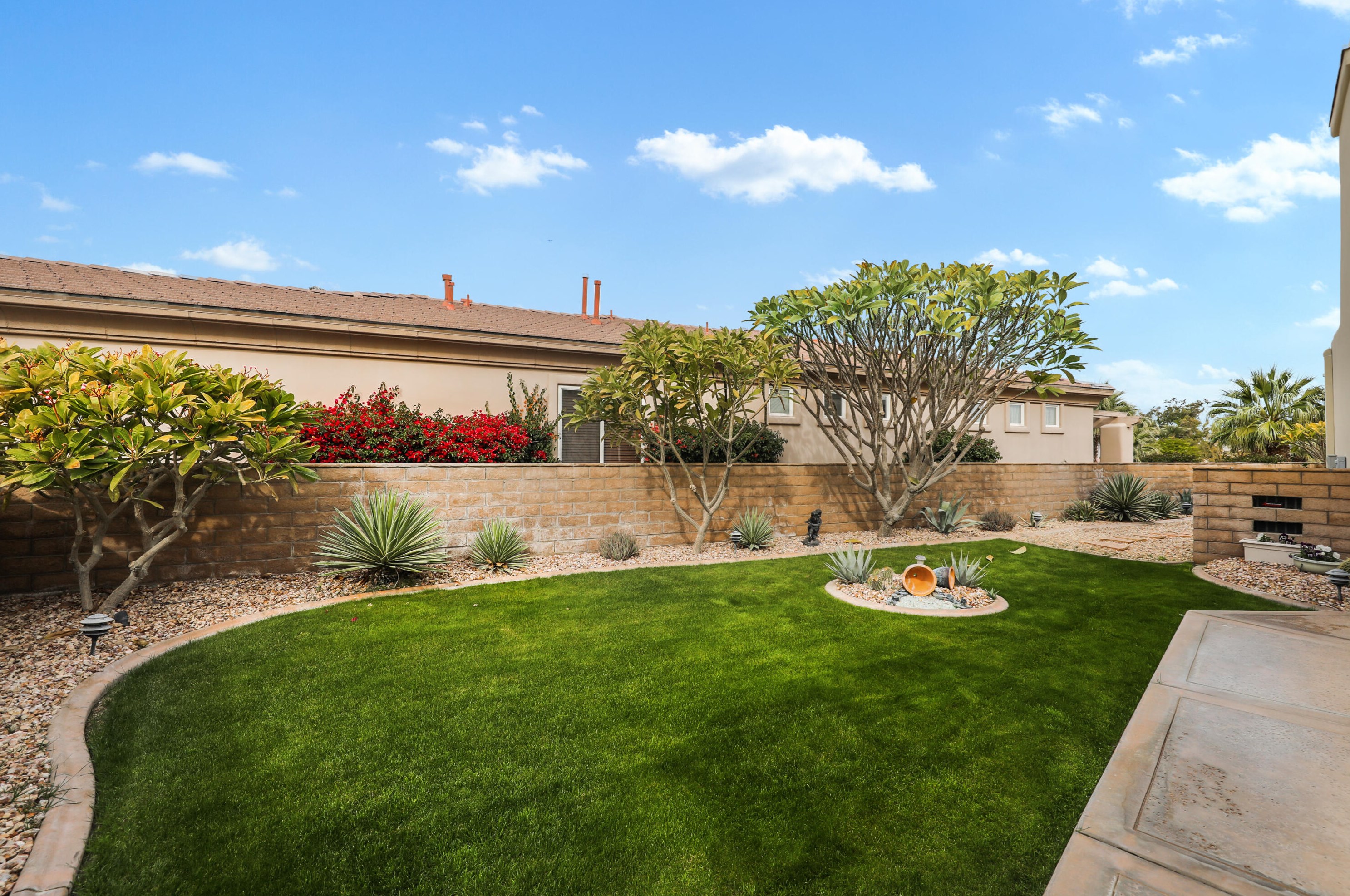 42606 Capri Dr, Indio CA 92203-8057 exterior