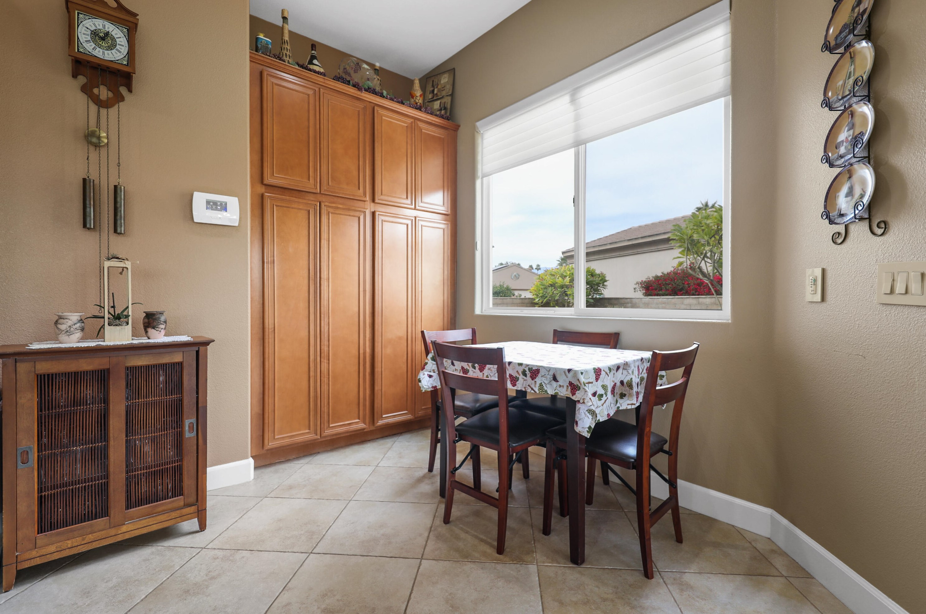 42606 Capri Dr, Indio CA 92203-8057 exterior