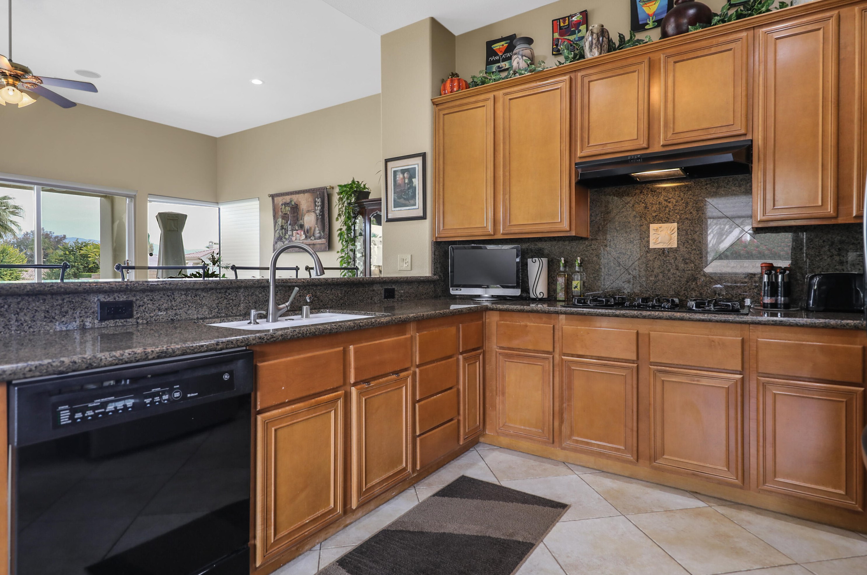 42606 Capri Dr, Indio CA 92203-8057 exterior