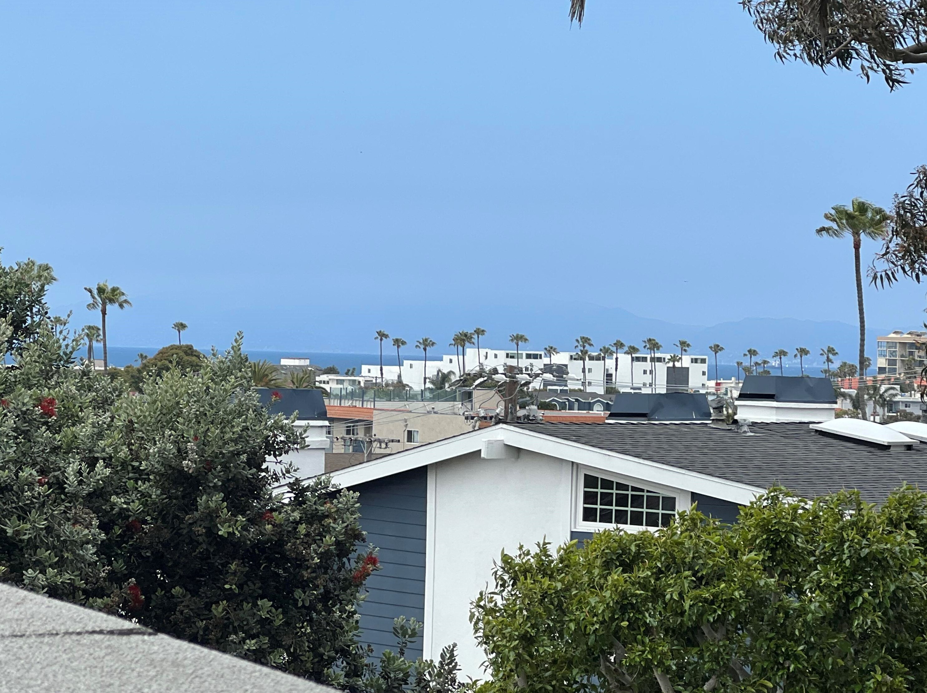 538 Avenue A, Redondo Beach CA  90277-4854 exterior