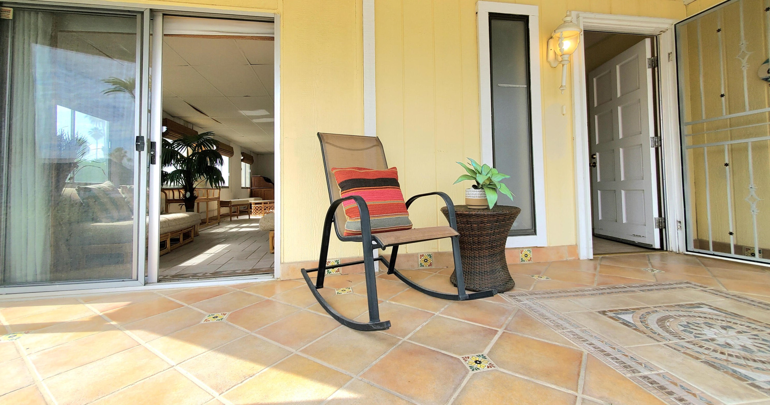 82 Zacharia Dr, Cathedral City CA  92234-6648 exterior