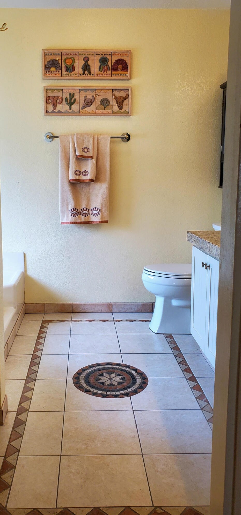 82 Zacharia Dr, Cathedral City CA  92234-6648 exterior