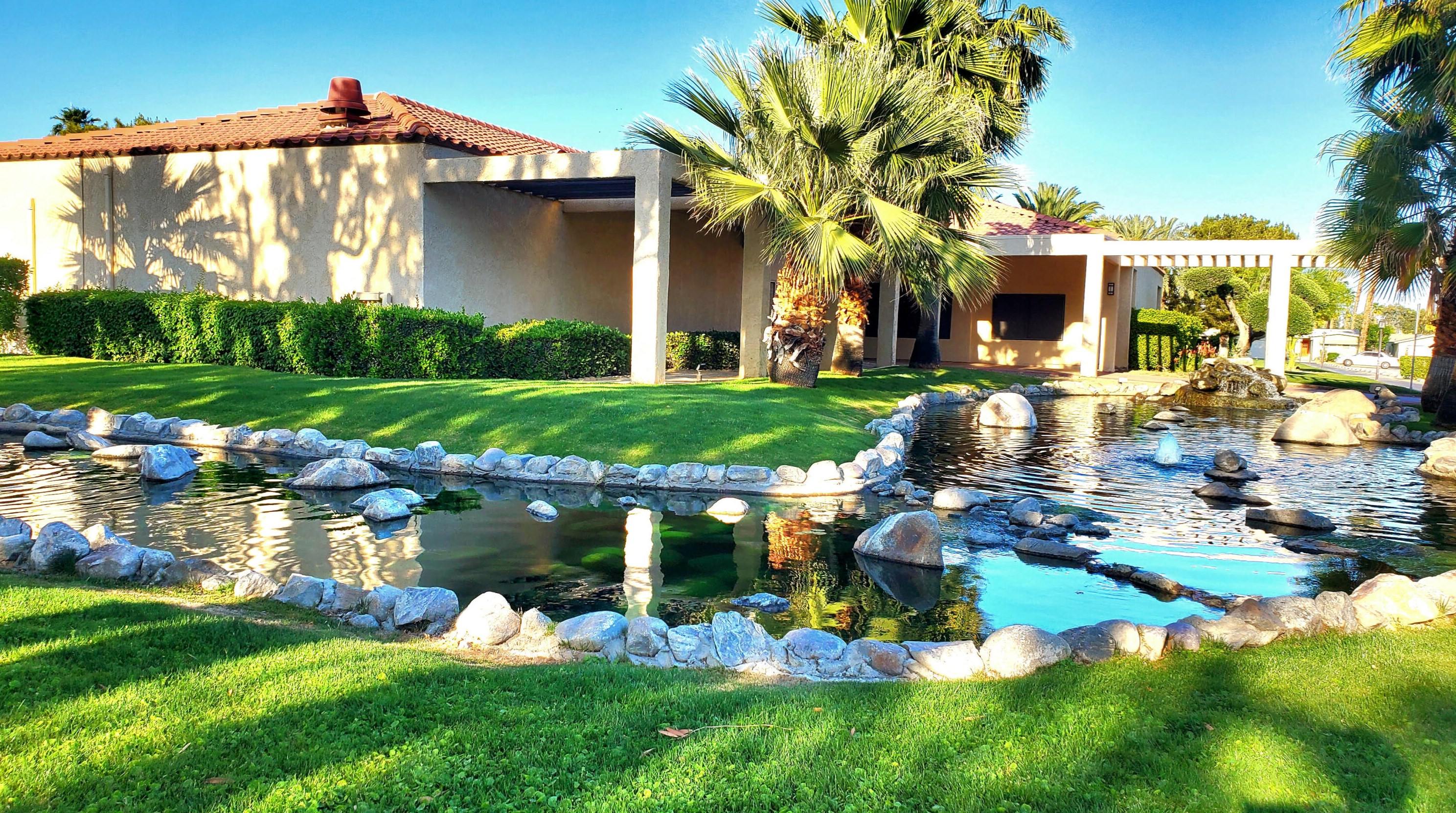 82 Zacharia Dr, Cathedral City CA  92234-6648 exterior
