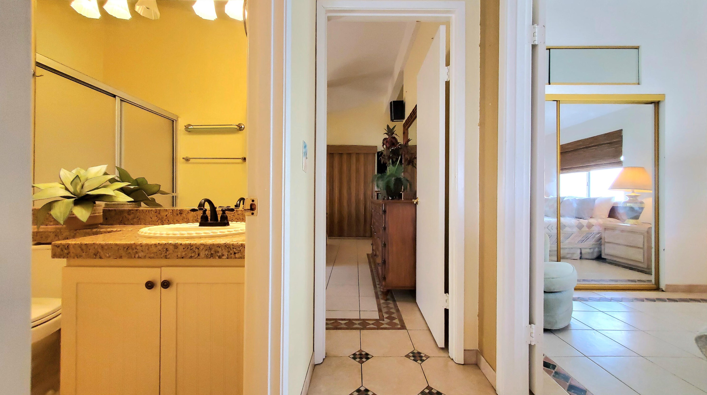 82 Zacharia Dr, Cathedral City CA  92234-6648 exterior