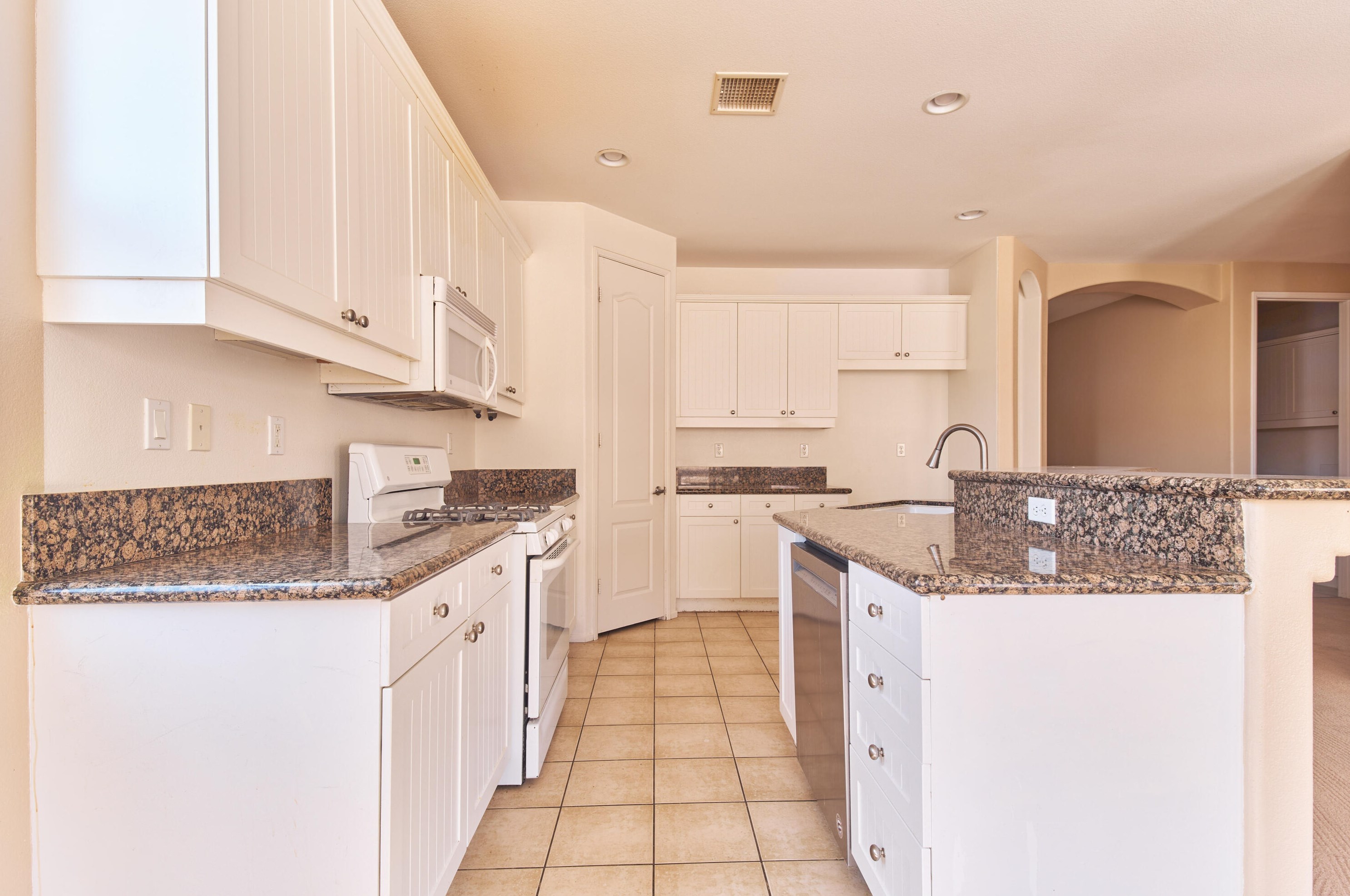 66238 Lantana Ln, Desert Hot Springs CA  92240-8110 exterior