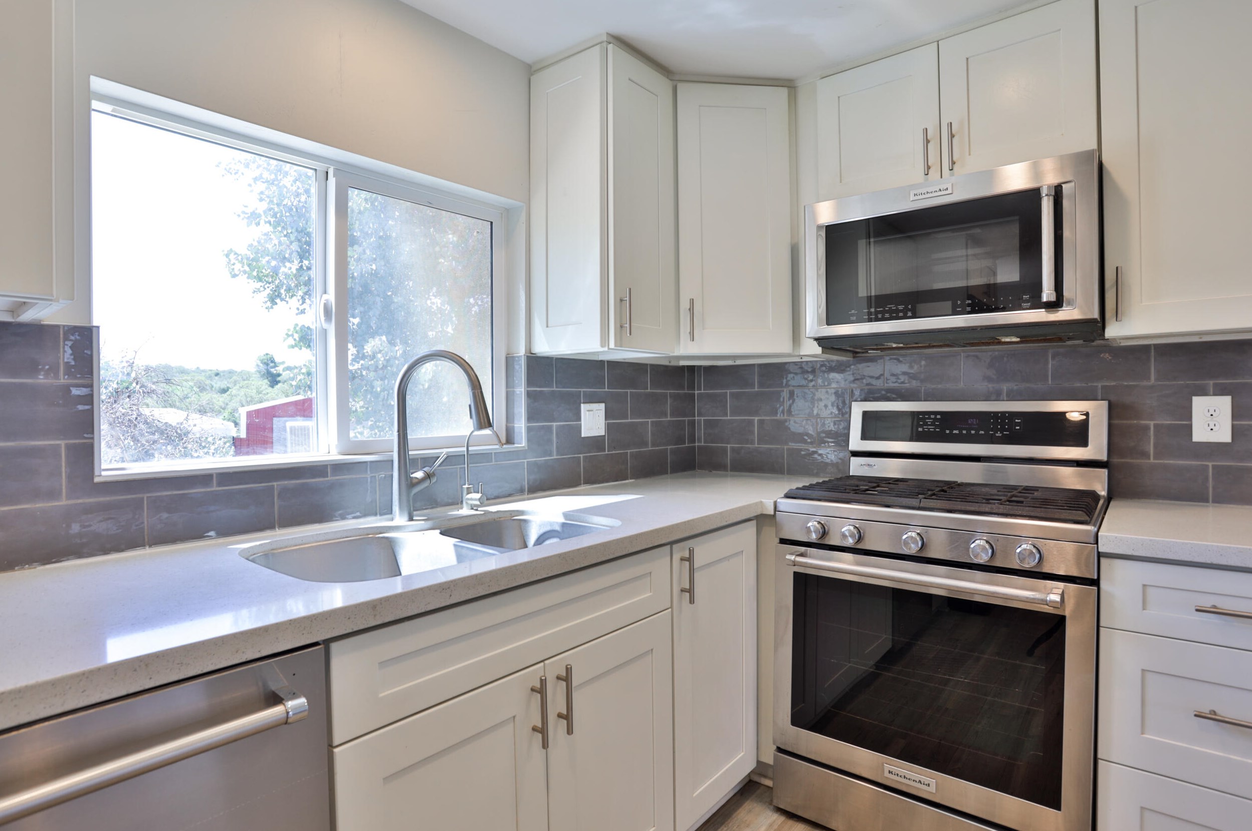 39140 Howard Rd, Anza CA  92539-9366 exterior