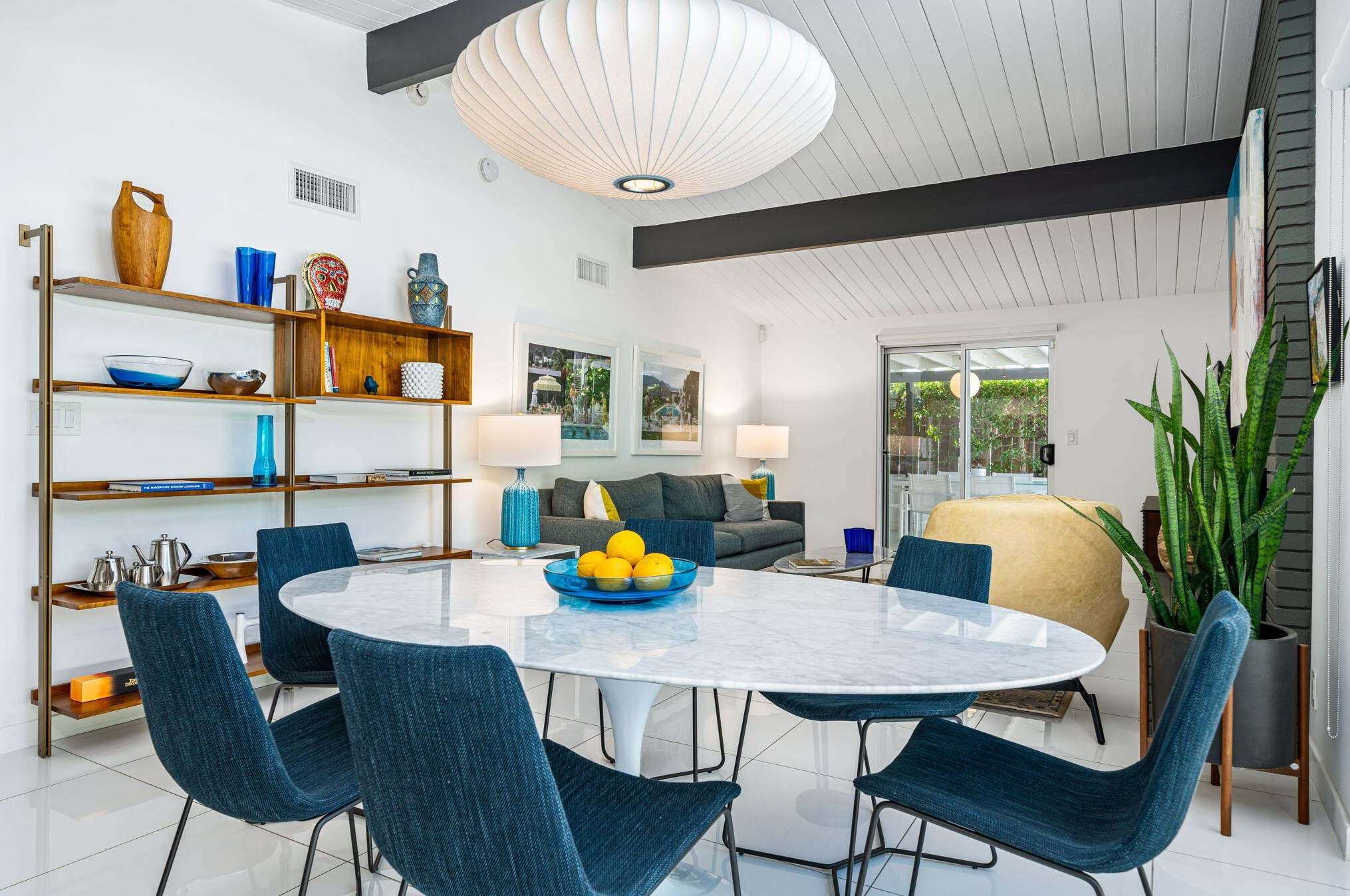 2311 Avenida Caballeros, Palm Springs CA  92262-3307 exterior