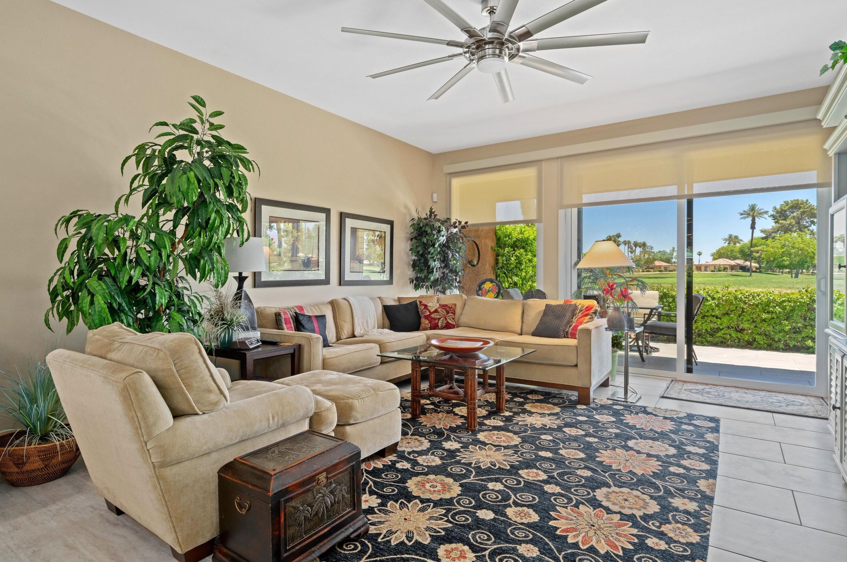 35 Sunrise Dr, Rancho Mirage CA  92270-3827 exterior