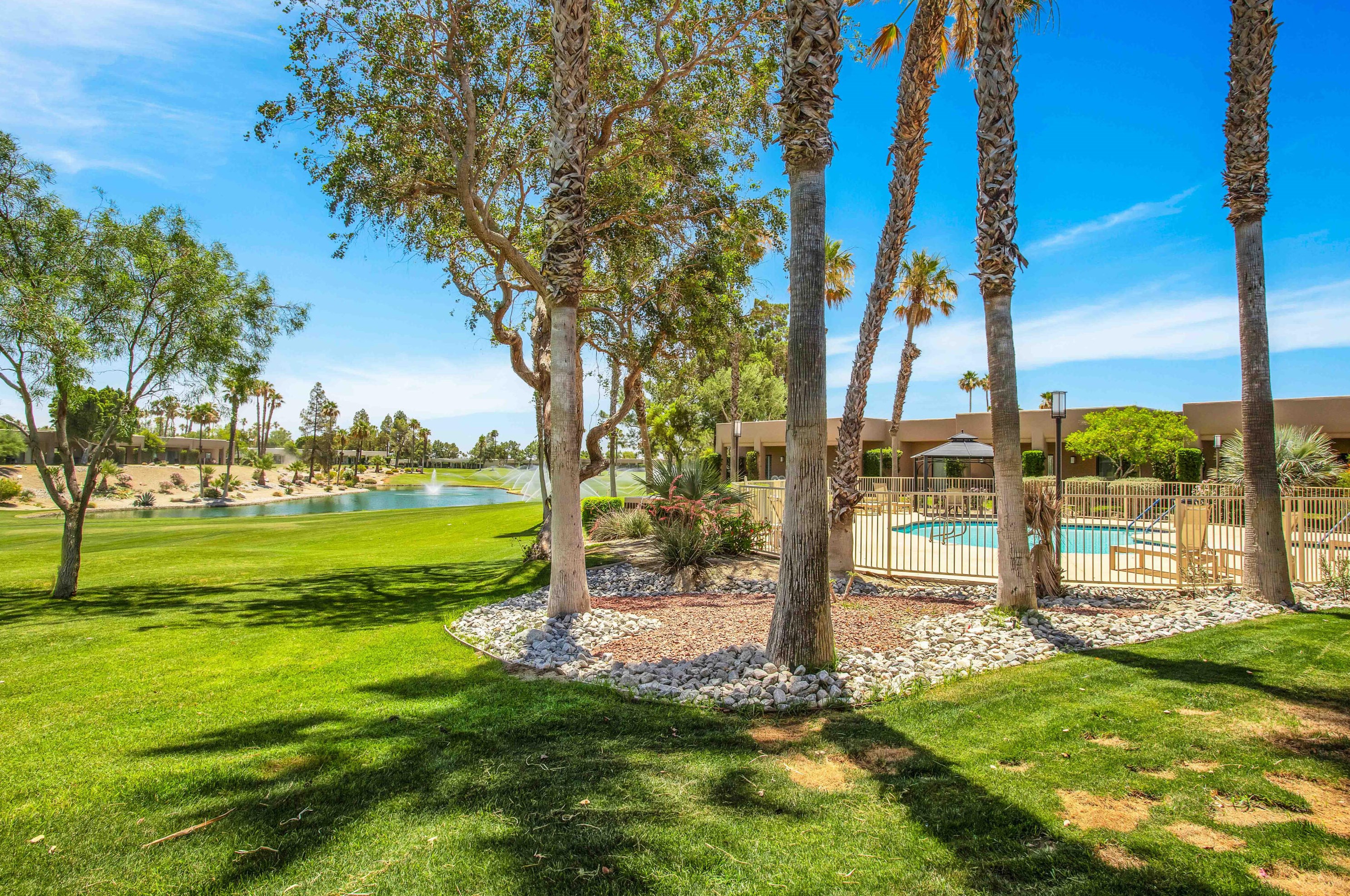 67154 Chimayo Dr, Cathedral City CA  92234-7448 exterior