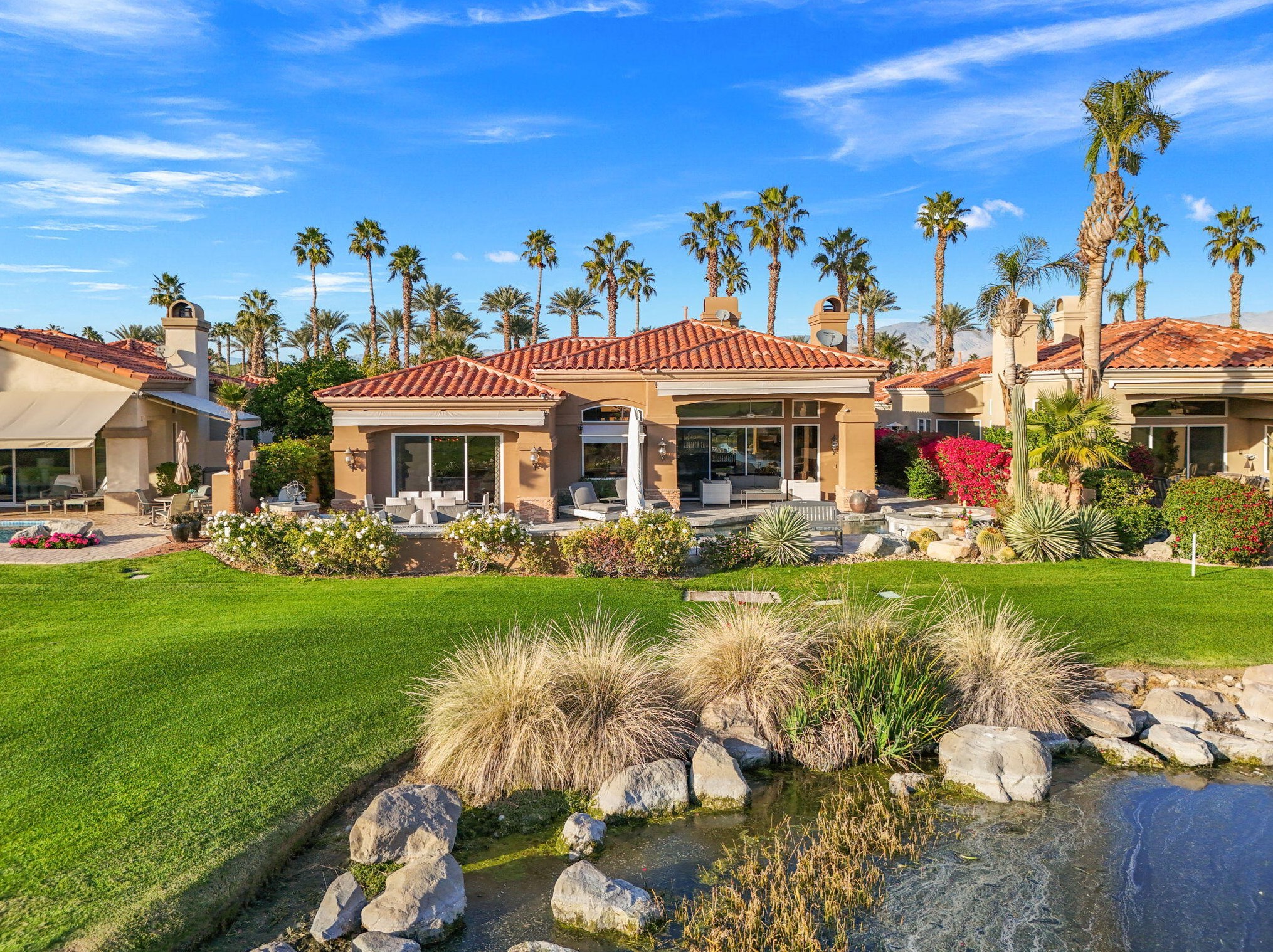 161 Tomahawk Dr, Palm Desert CA  92211-8949 exterior