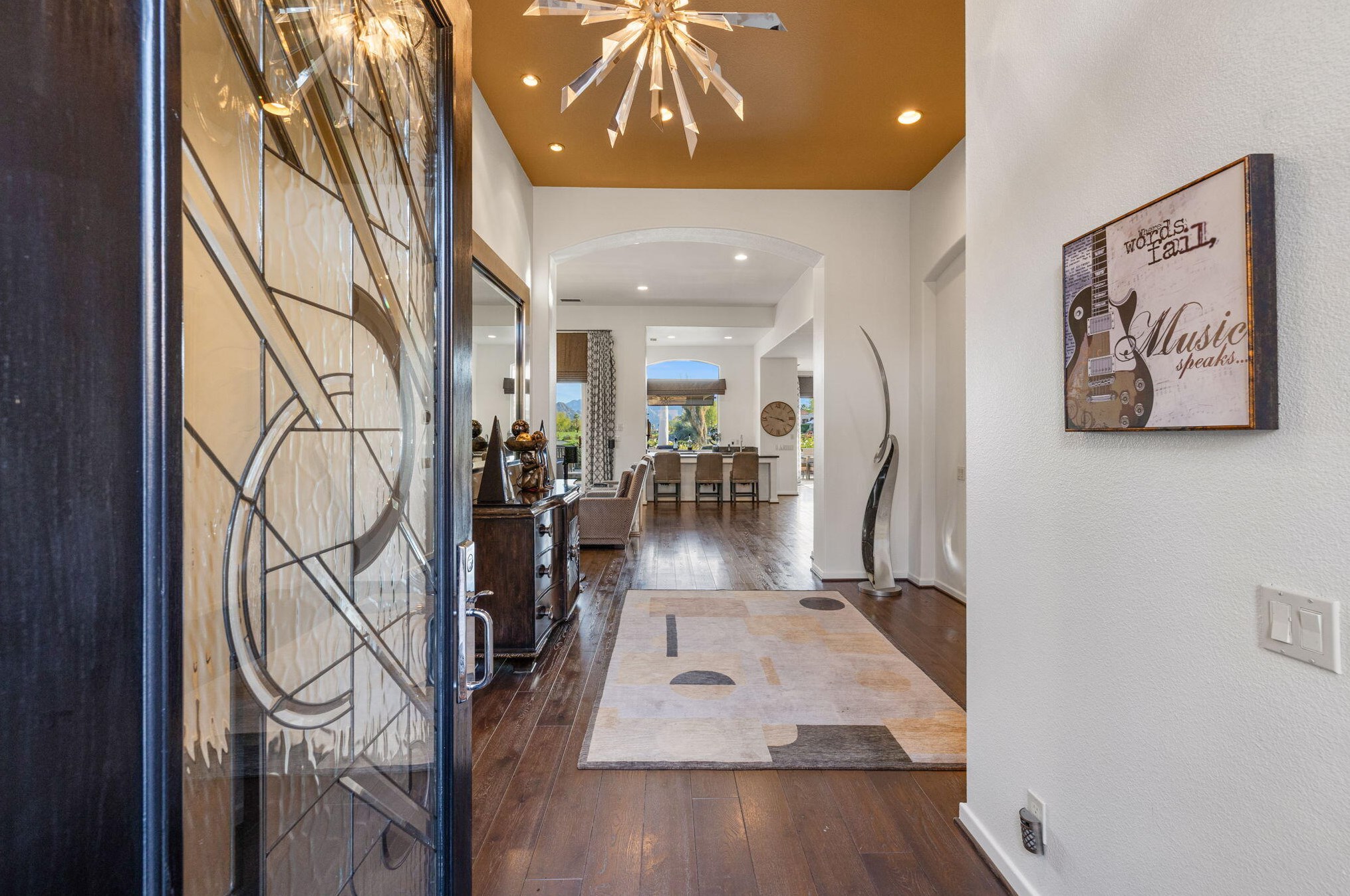 161 Tomahawk Dr, Palm Desert CA  92211-8949 exterior