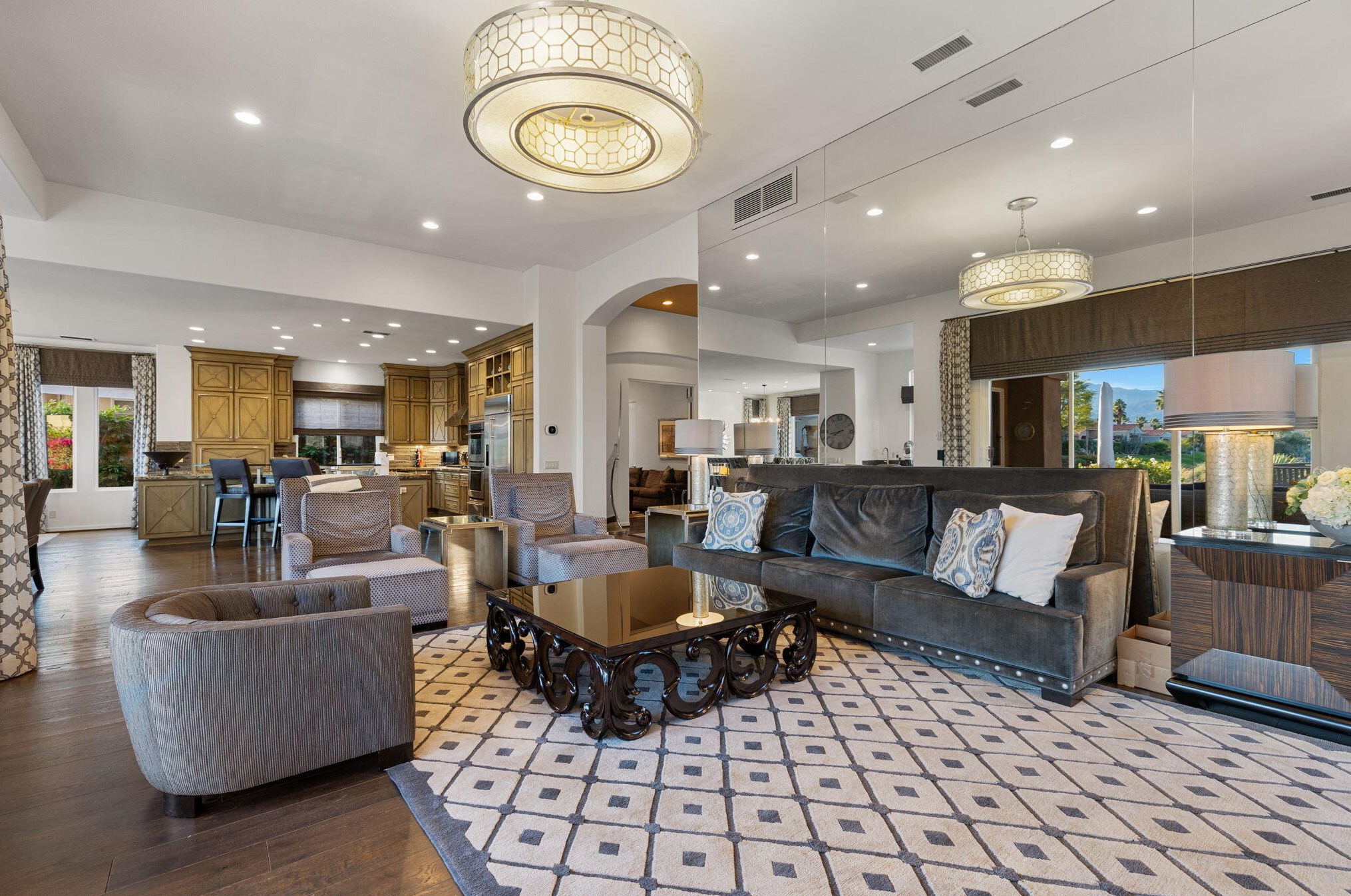 161 Tomahawk Dr, Palm Desert CA  92211-8949 exterior