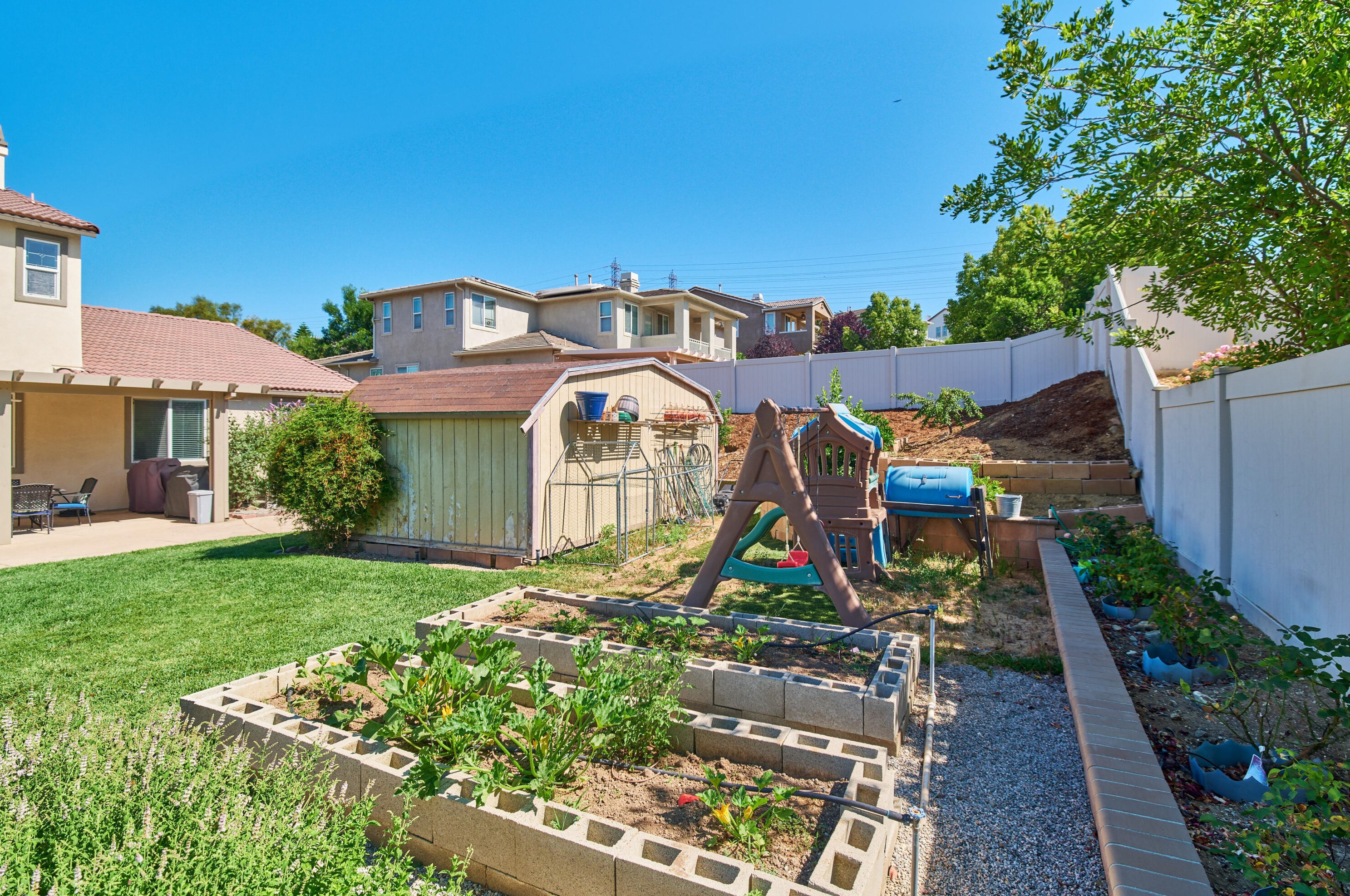 11354 Demaret Dr, Beaumont CA  92223-7430 exterior