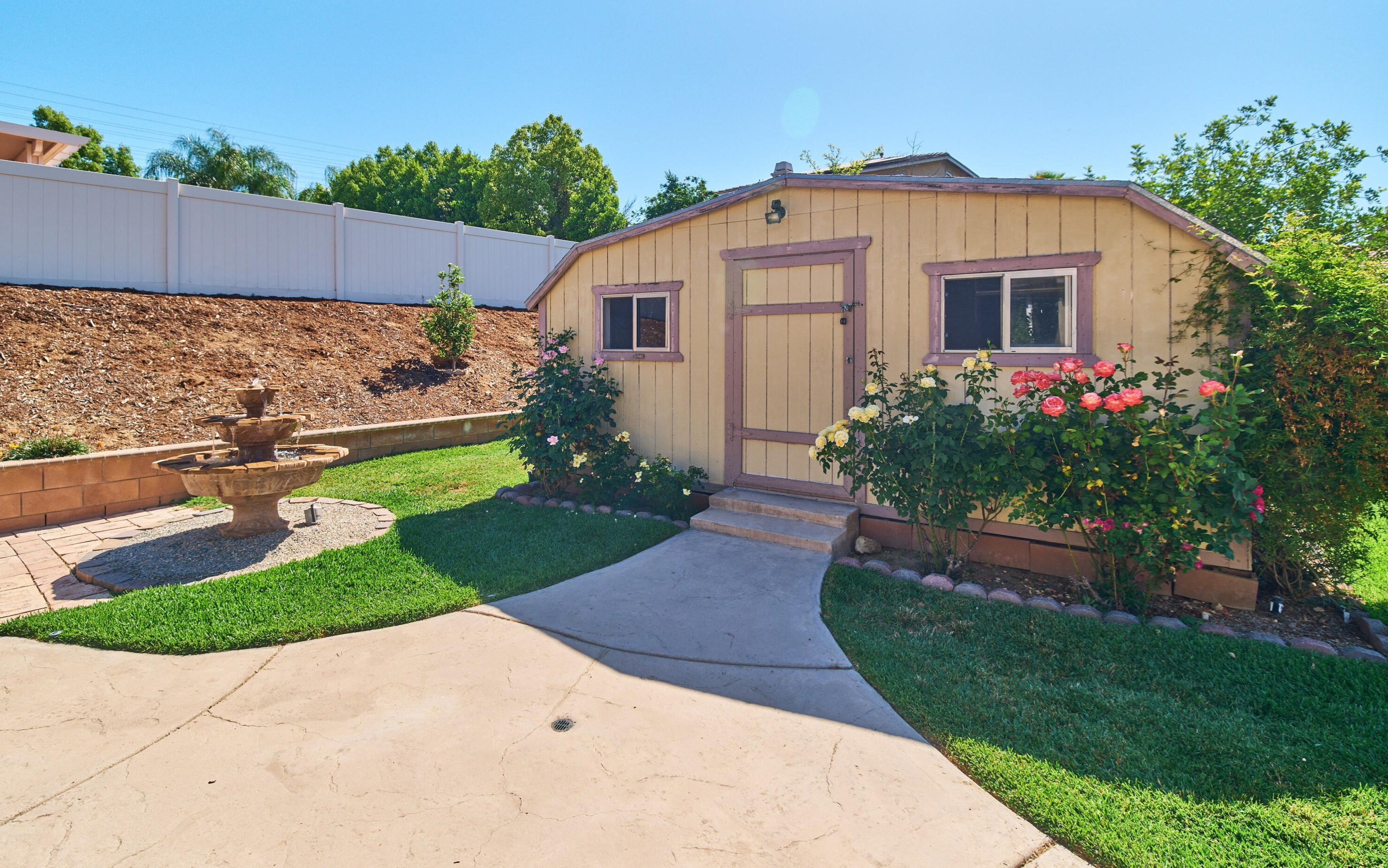 11354 Demaret Dr, Beaumont CA  92223-7430 exterior