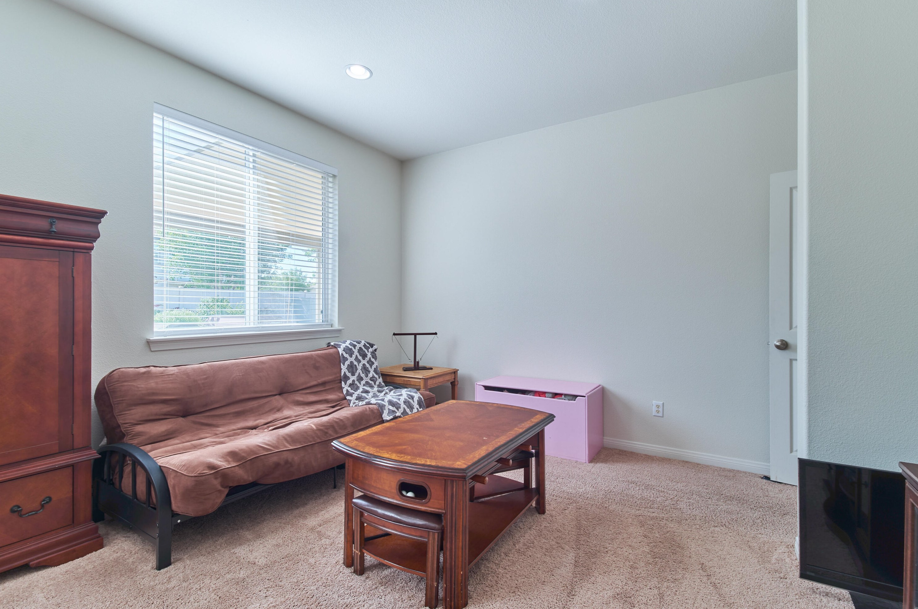 11354 Demaret Dr, Beaumont CA  92223-7430 exterior