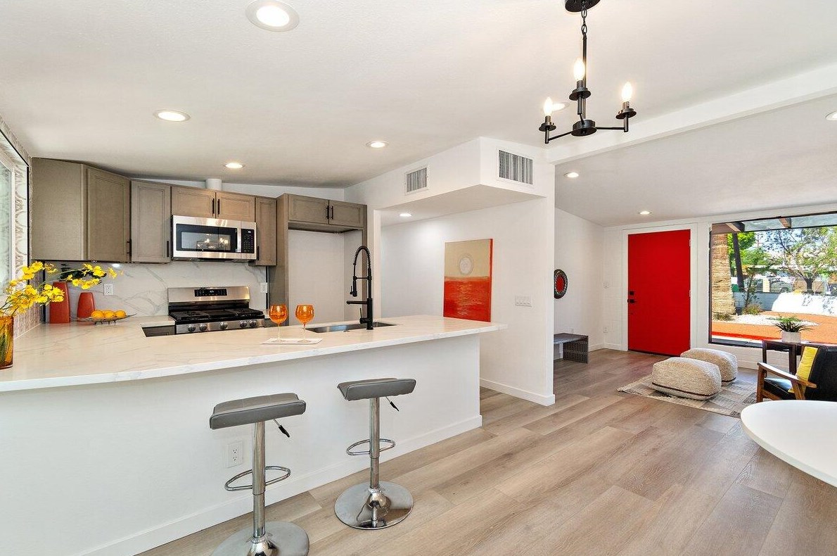 30557 San Antonio Dr, Cathedral City CA  92234-6077 exterior