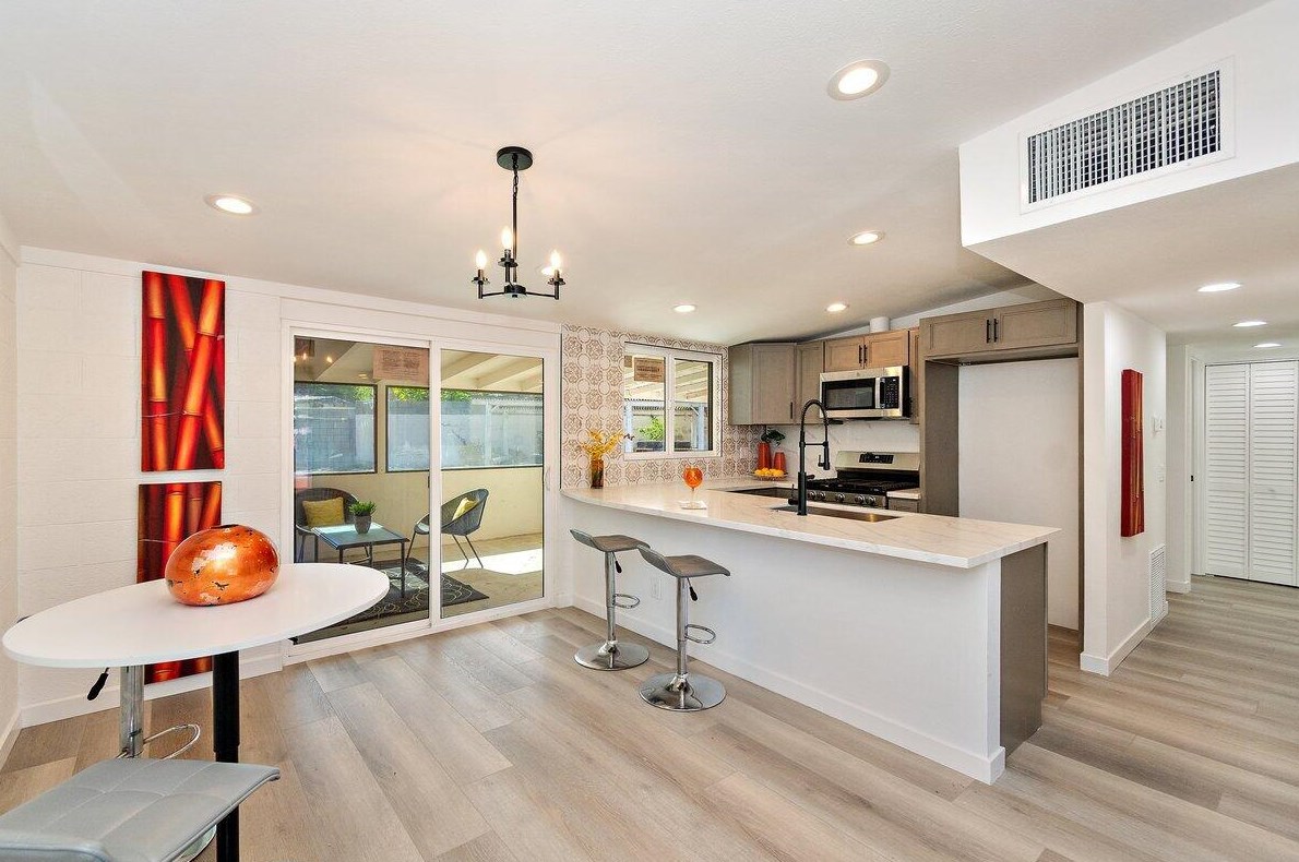 30557 San Antonio Dr, Cathedral City CA  92234-6077 exterior