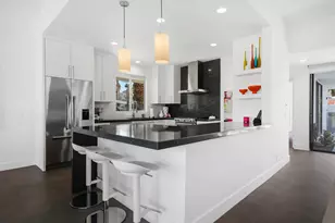 76770 Lark Dr, Indian Wells, CA 92210 - Photo 9