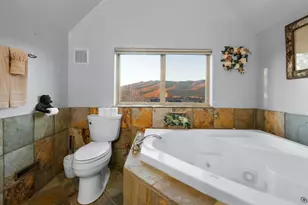 488 Starlight Cir, Big Bear Lake, CA 92315 - Photo 31