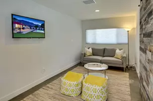 490 E Molino Rd, Palm Springs, CA 92262 - Photo 9