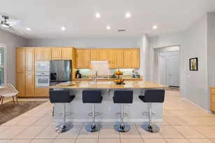 37 Shoreline Dr, Rancho Mirage, CA 92270 - Photo 21