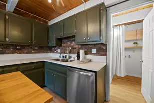 156 Victoria Ln, Sugarloaf, CA 92386 - Photo 13