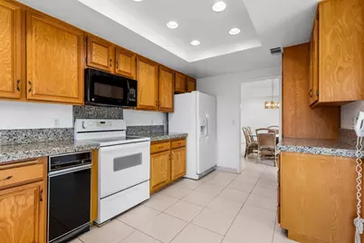 35801 Paseo Circulo W, Cathedral City, CA 92234 - Photo 11