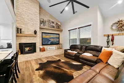 47145 Skyview Drive, Big Bear City, CA 92314 - Photo 21