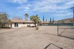 57375 Navajo Trail, Yucca Valley, CA 92284 - Photo 25