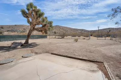 57375 Navajo Trail, Yucca Valley, CA 92284 - Photo 23