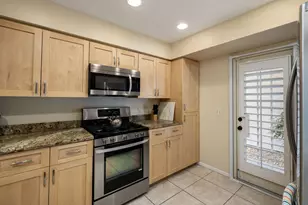 131 Desert Falls Cir, Palm Desert, CA 92211 - Photo 19