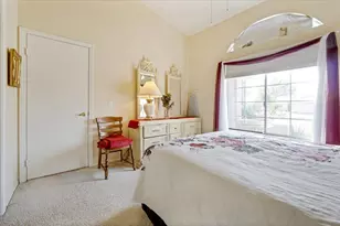 33854 Palm Lake Cir, Thousand Palms, CA 92276 - Photo 9